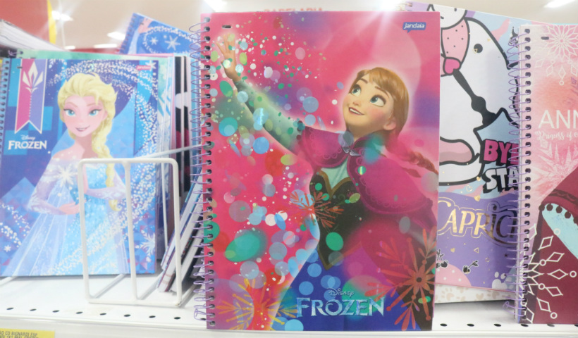 Frozen e sua turma estampam os itens de volta às aulas RioMar Recife