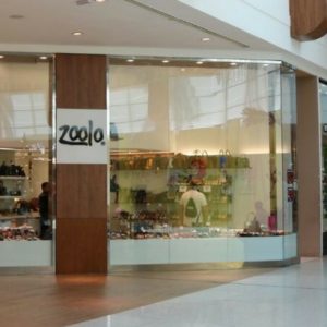 Zoolo inaugura loja com oferta de bolsas e calçados