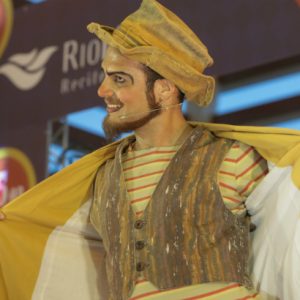 Domingo tem mágica e a magia do circo para as crianças no RioMar