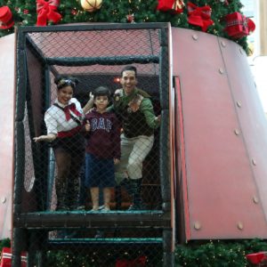 “Viagem Mágica Pela Árvore” diverte e encanta as crianças no Natal RioMar