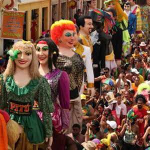 Expresso Olinda leva os foliões para curtir o Carnaval