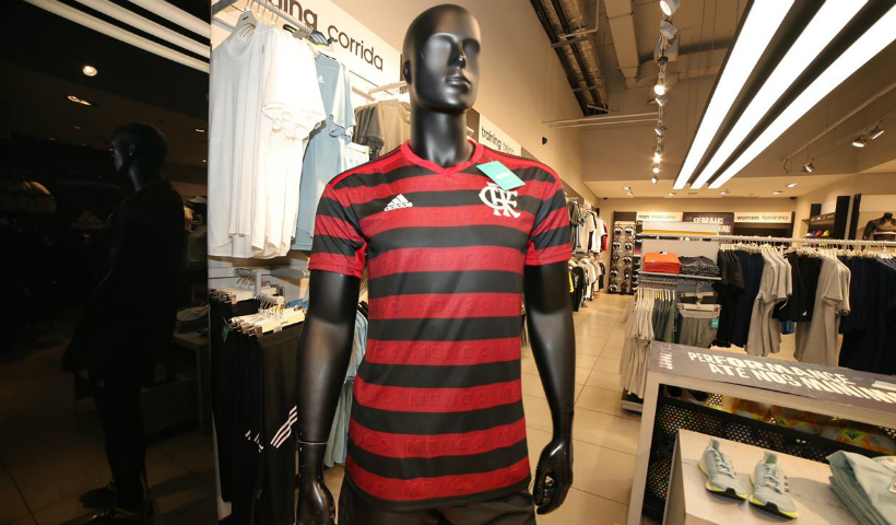 A nova camisa do Flamengo é destaque na Adidas
