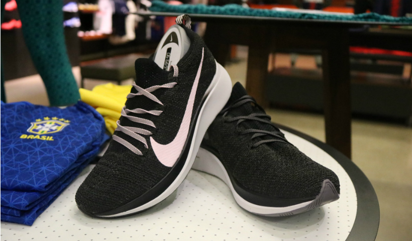 Nike pegasus turbo 2025 vs zoom fly flyknit