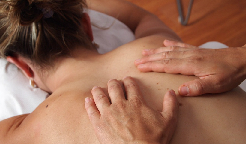Dia das Mães para relaxar: dicas de massagens para as mamães