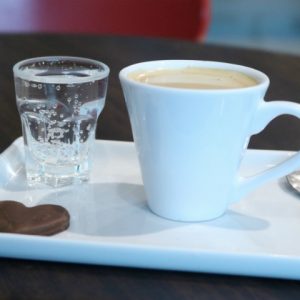 Café Kaffe pela metade do preço em Anna Corinna