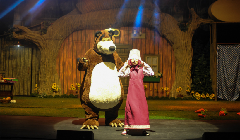 Espetáculo Masha e o Urso neste domingo no Teatro RioMar