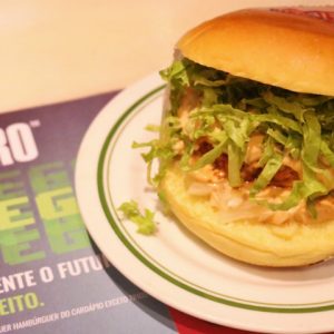 The Fifties oferece hambúrguer 100% vegetal em qualquer prato