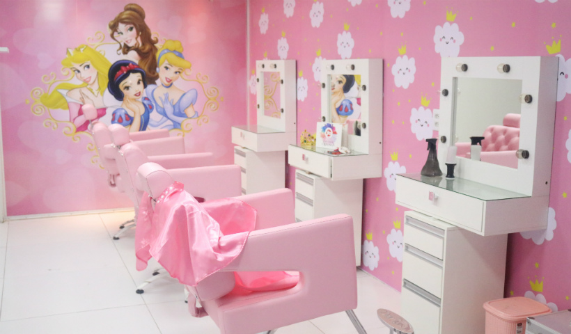 Cadeira infantil de Barbeiro - Barbearia - Salão de beleza