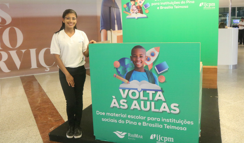 Ação solidária de volta às aulas RioMar recebe material escolar