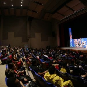 Teatro RioMar Recife: confira a programação de abril