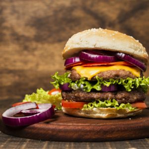 Delicioso e imperdível: veja 6 curiosidades sobre o hambúrguer