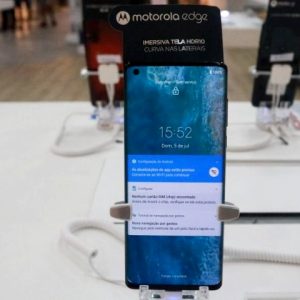 Lançamento Motorola Edge já disponível na Nagem do RioMar