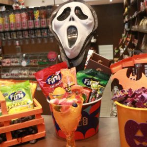 Halloween: baldes de doces na Planeta Bombom