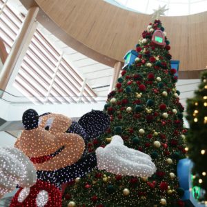 Mickey e amigos dão as boas-vindas ao Natal RioMar