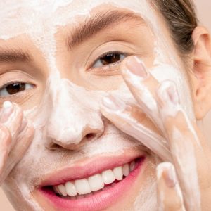 Gel de limpeza x Sabonete facial: qual a diferença?