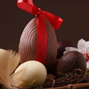Páscoa: cestas especiais da Lugano para quem ama chocolate