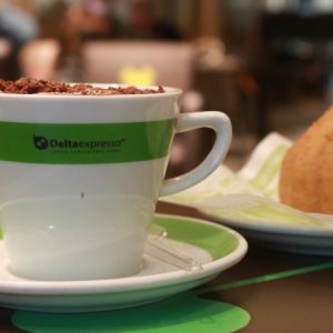 Deltaexpresso: cappuccino mais coxinha no combo do mês