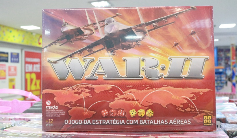 Jogo War II Tabuleiro - O Jogo da Estratégia com Batalhas Aéreas