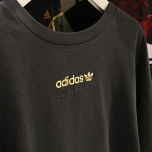 Adidas Originals traz peças com até 50% de desconto