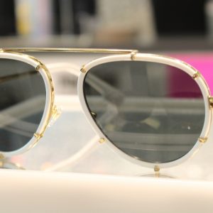 Prada, Persol ou Versace? Veja óculos de luxo na Sunglass Hut