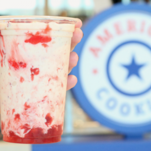 American Cookie inova com Milkshake de Red Velvet