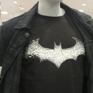 Batman: assista à pré-estreia com a camisa do herói