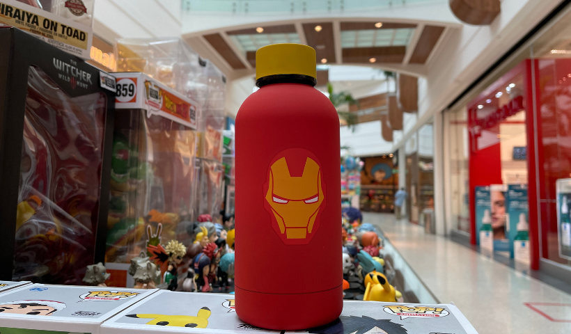Canecas, copos e garrafas dos Heróis Marvel no RioMar 