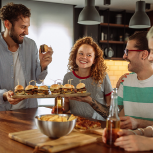 Veja 6 opções de jantar para pedir no sábado