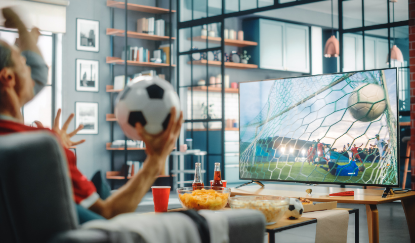 Como assistir em grande a um jogo de futebol com as TVs e barras de som LG