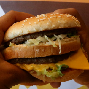 Semana Black Friday da McDonald’s com McFritas por R$2,90