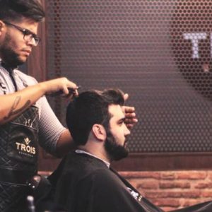 Trois Barbearia tem serviços de cabelo e barba no RioMar Online