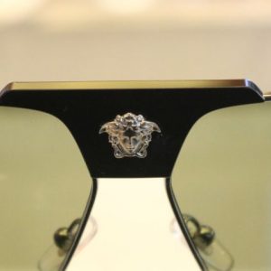 Sunglass Hut: Versace lança coleção de óculos com Dwyane Wade