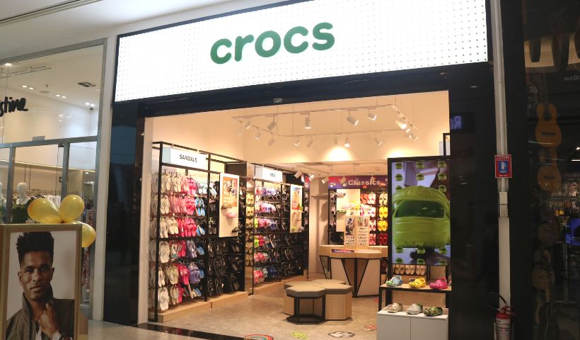 Crocs tem novo espaço mais moderno no RioMar