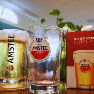 Chopp Amstel garante brinde no Villa Bistrô