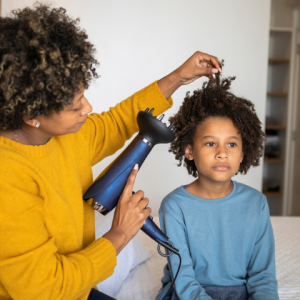 Encontre o creme de cabelo cacheado ideal para você