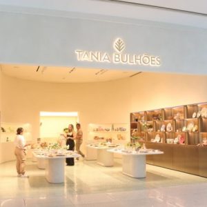 Tânia Bulhões inaugura loja cheia de sofisticação e elegância