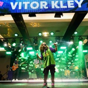 Vitor Kley adrenalizou o Amor & Música RioMar nessa quinta-feira