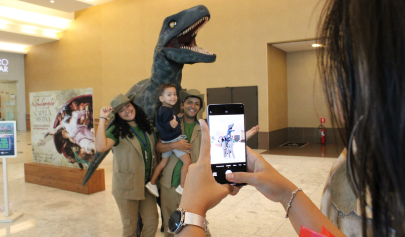 Mundo dos Dinossauros: participe do momento de fotos com Dinomar