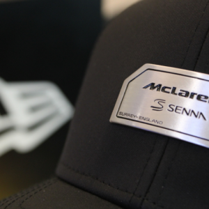 New Era homenageia Ayrton Senna em parceria com McLaren