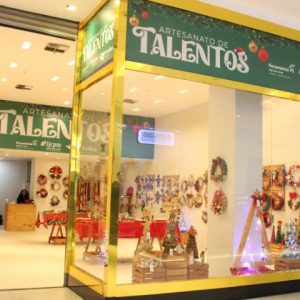 Artesanato de Talentos inaugura com decoração de Natal