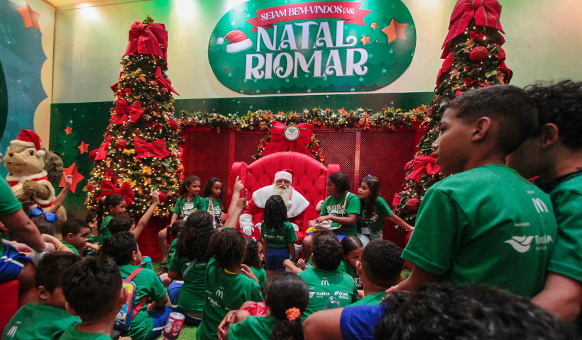 IJCPM traz crianças de bairros vizinhos para curtir o Natal